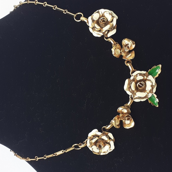 1930s - 40s CORO Rose Enameled Necklace - Picture 1 of 6